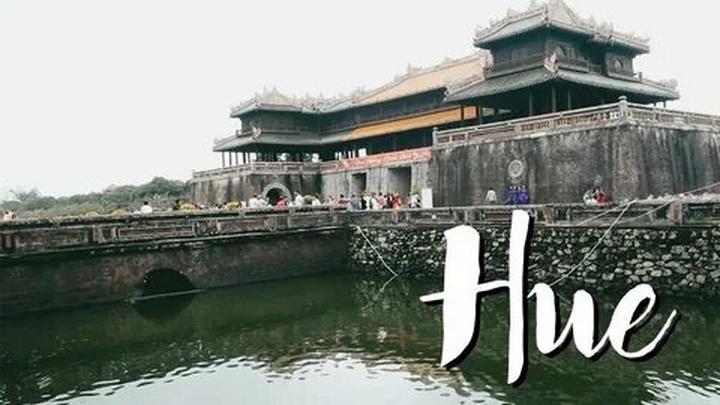 Áo sơ mi cổ bèo: Áo sơ mi cổ bèo là một trong những lỗi thời trong thời trang mà