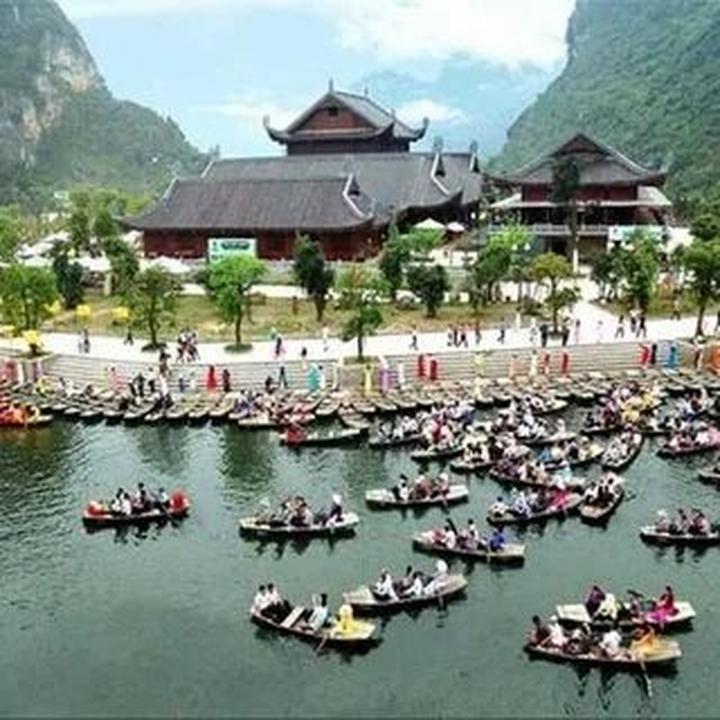 Tỏa sáng cùng Hotspot Matrix: Hướng dẫn làm đẹp và xây dựng thương hiệu cá nhân cho Chuyên gia Trang Điểm